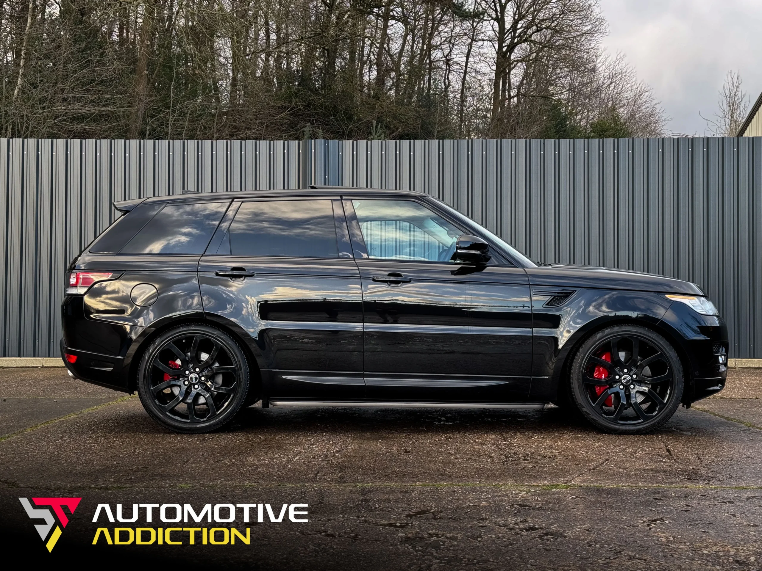 Range Rover Sport Autobiography Side Image